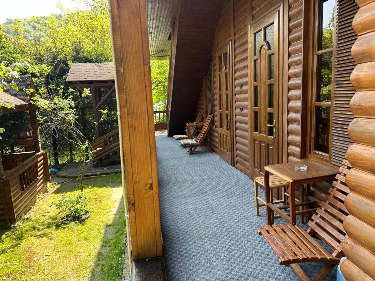 U Yaroslava Hotel Jaremče Esterno foto