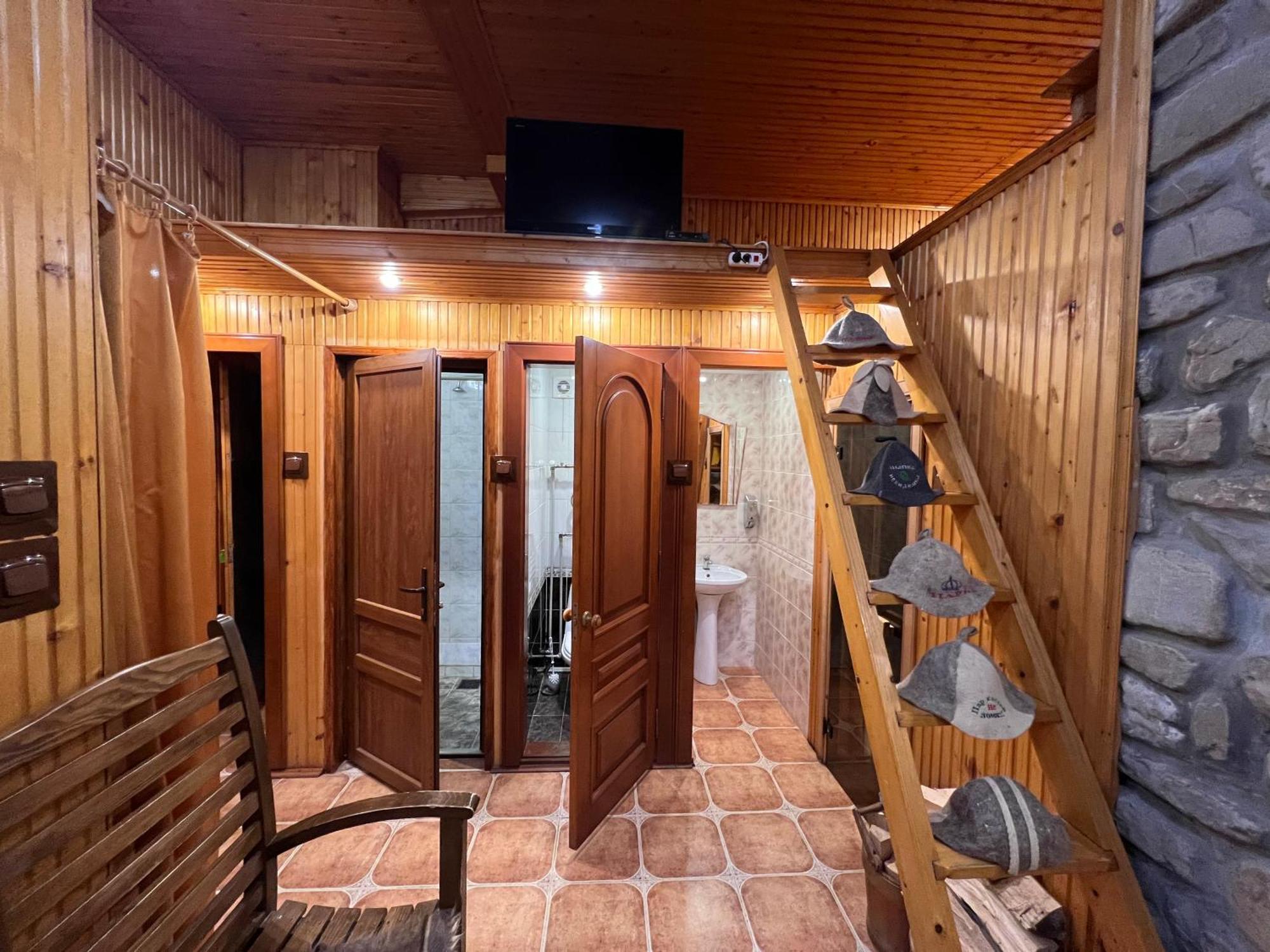 U Yaroslava Hotel Jaremče Esterno foto