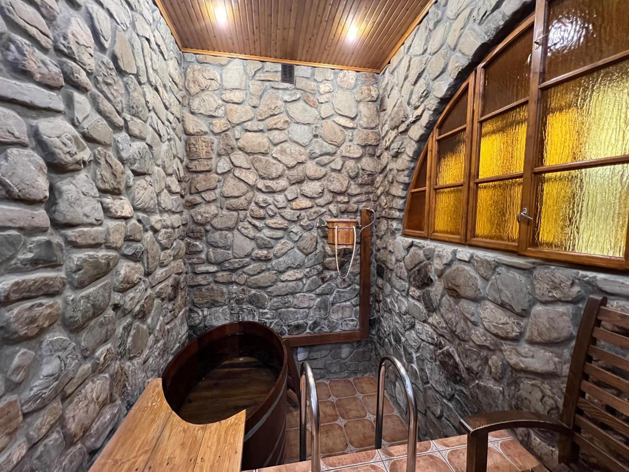 U Yaroslava Hotel Jaremče Esterno foto