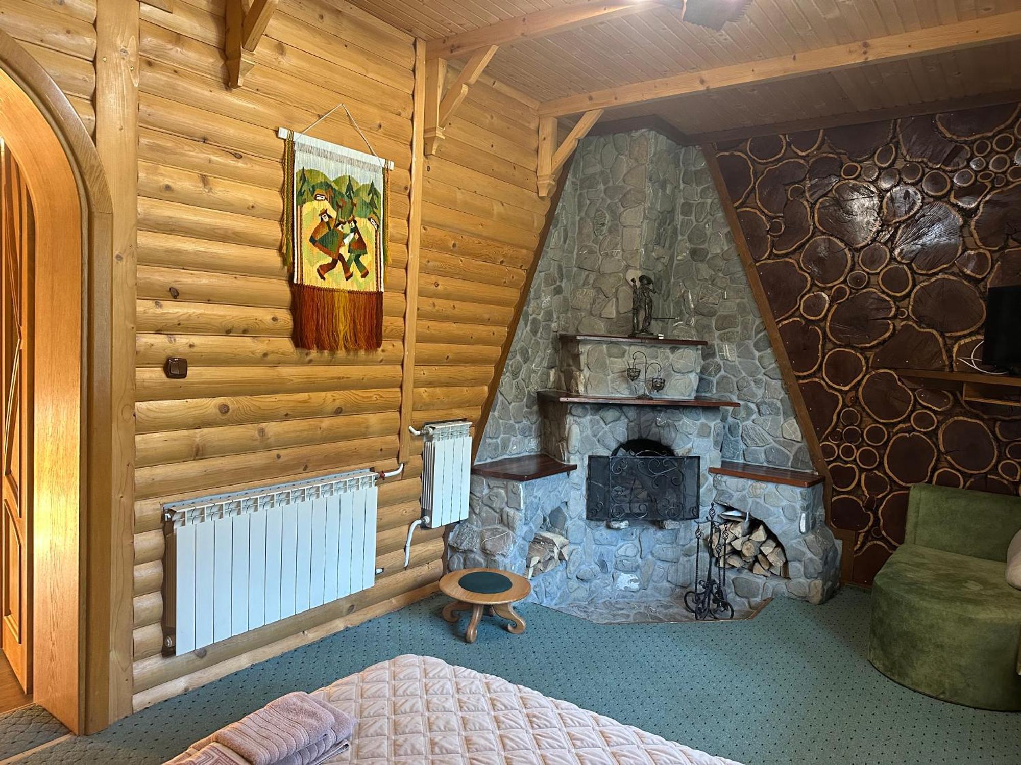U Yaroslava Hotel Jaremče Esterno foto