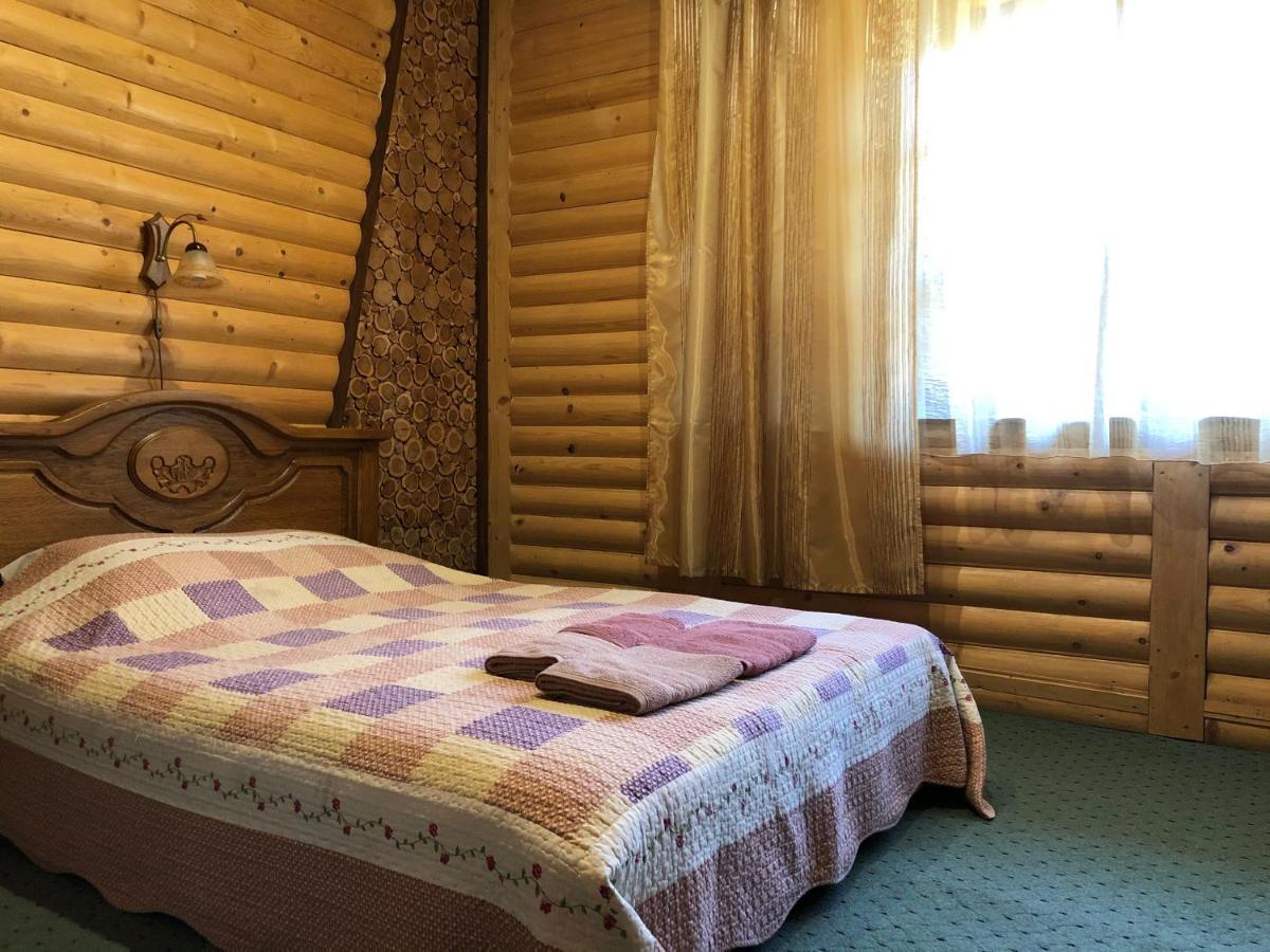 U Yaroslava Hotel Jaremče Esterno foto